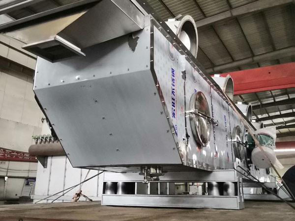 Vibrating fluidized bed dryer